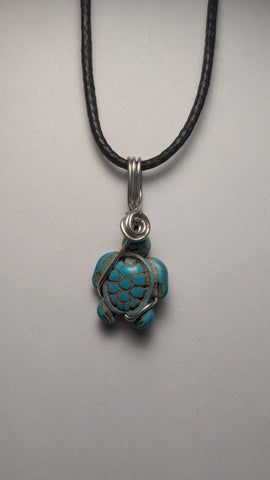 Howlite turtle dyed-blue