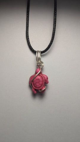 Howlite turtle dyed-pink