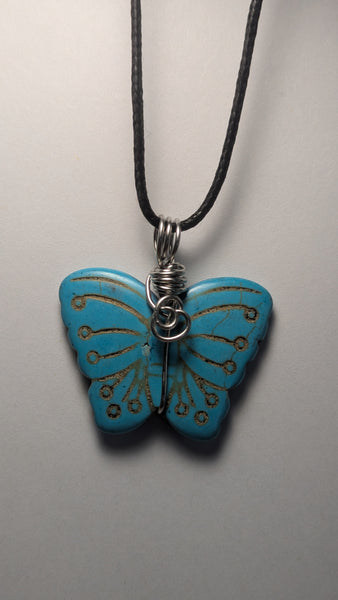 Howlite Butterfly dyed-blue