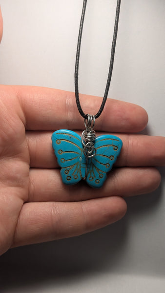 Howlite Butterfly dyed-blue