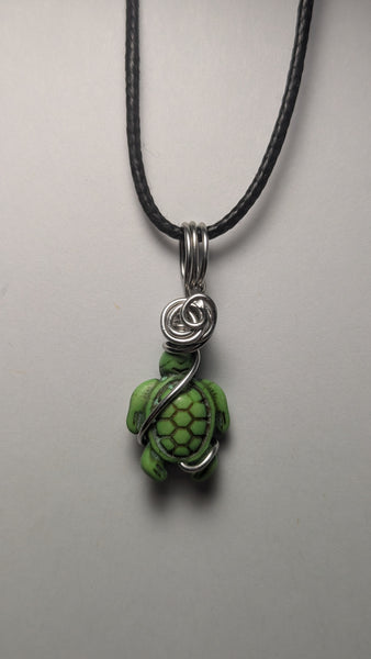 Howlite turtle dyed-green