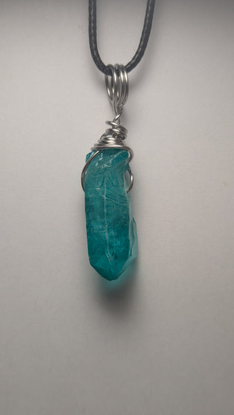 Quartz crystal necklace-Dyed green