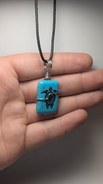 Howlite turtle stamp necklace