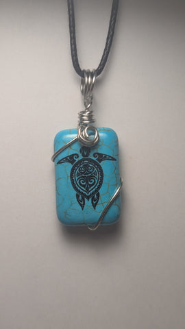 Howlite turtle stamp necklace