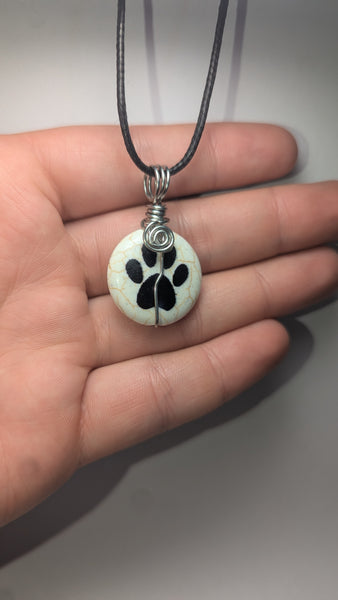Howlite paw print stamp