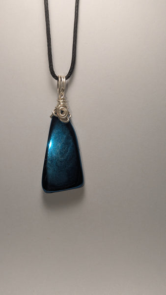 polished peacock ore necklace